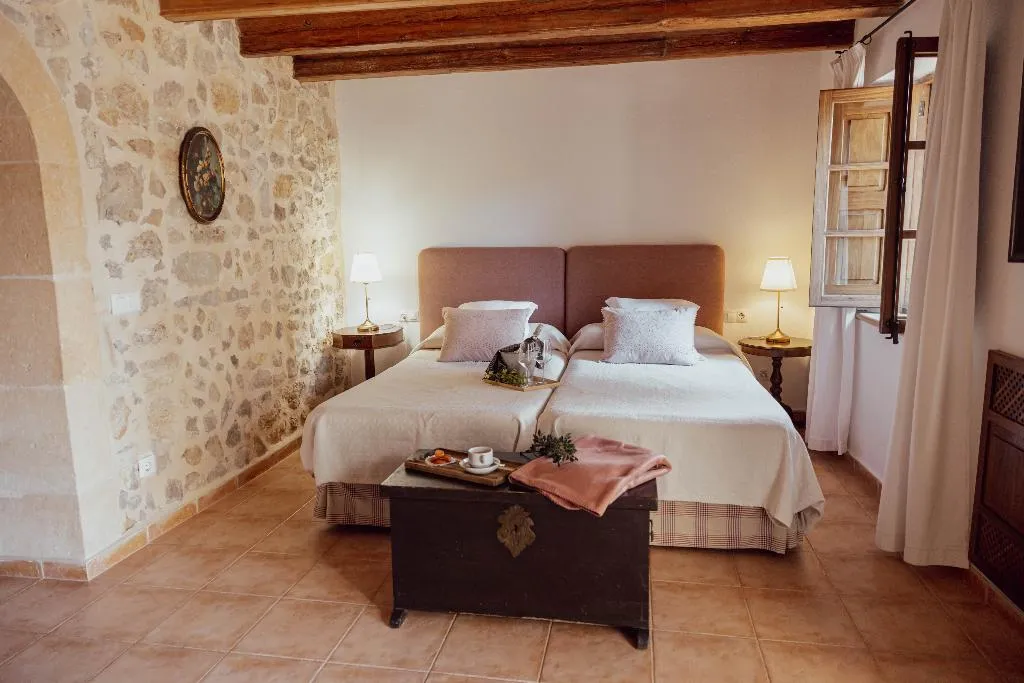SUITE STANDARD Room, Ecoagroturismo Can Feliu, Majorca