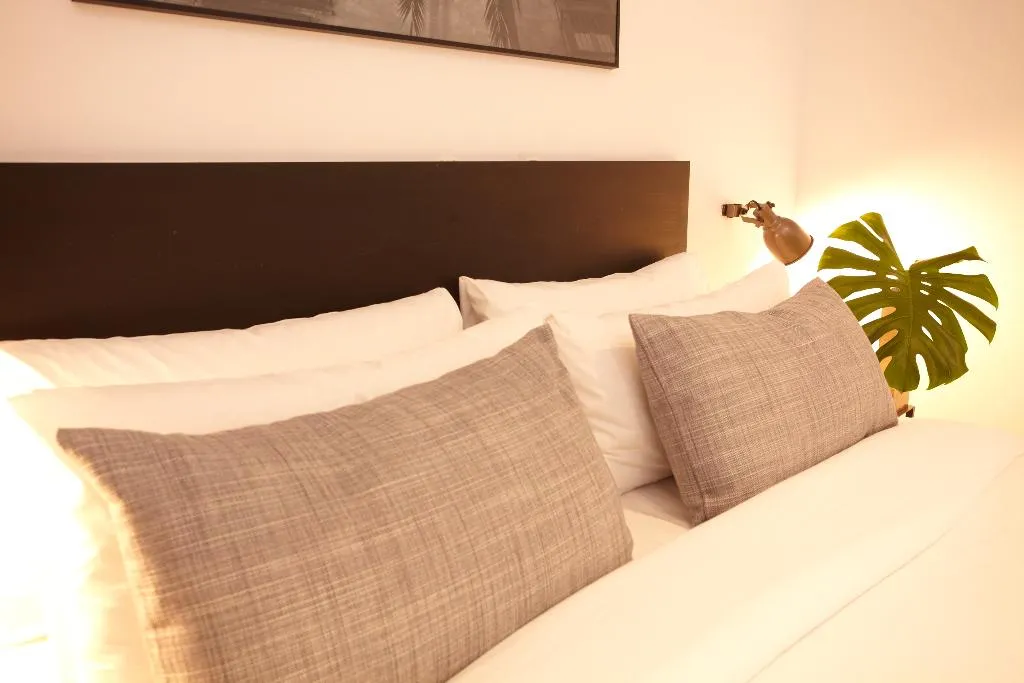 APARTMENT TWO BEDROOMS Room, L'Escudellers by The Streets, Barcelona