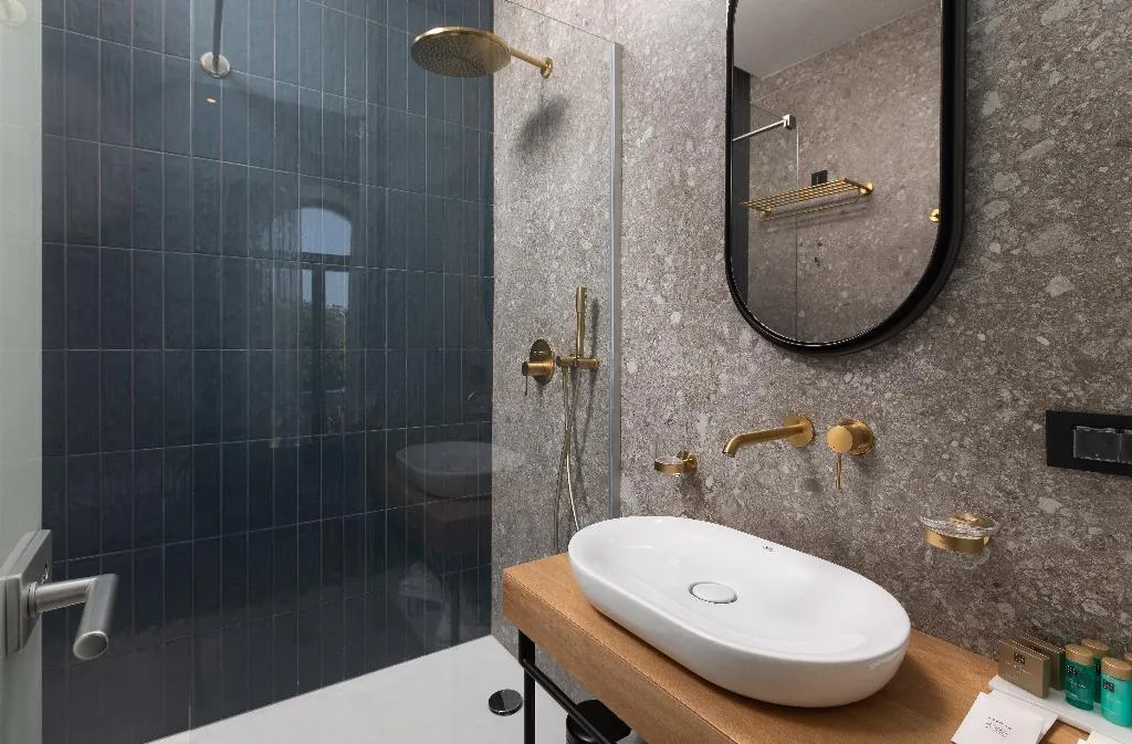 DOUBLE SEA VIEW KING BED Room, Heritage Hotel Porin, Split