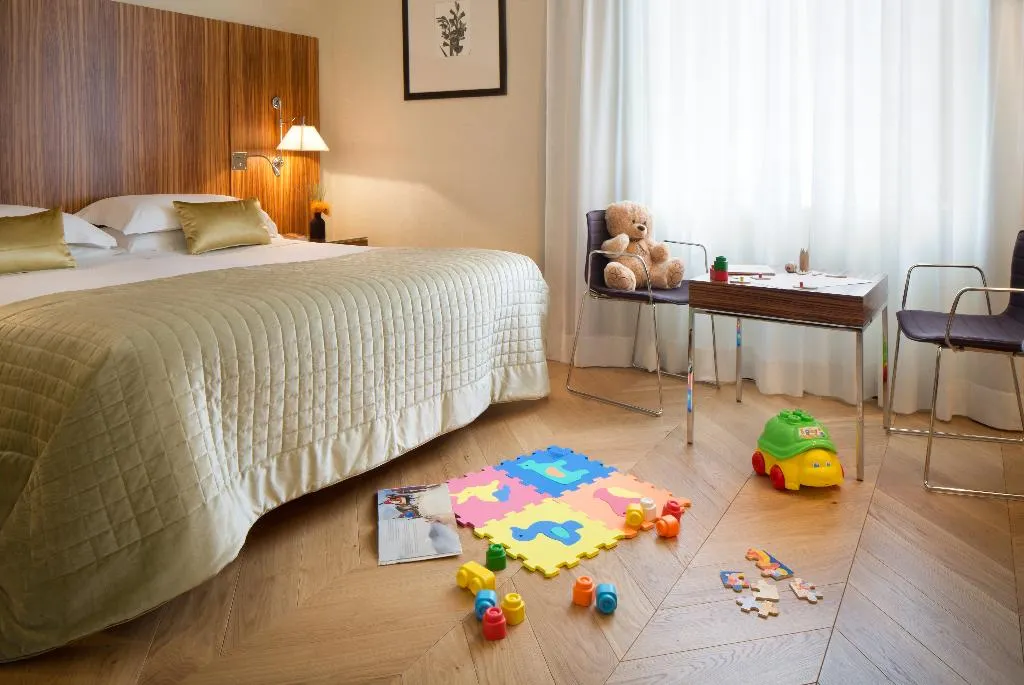 FAMILY ROOM CONNECTING ROOM Room, Starhotels Anderson, Milan