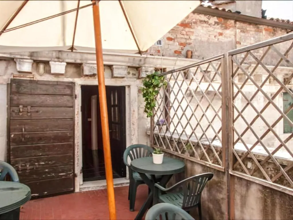 Terrace, Residenza Quaggio Ca Grimani, Venice