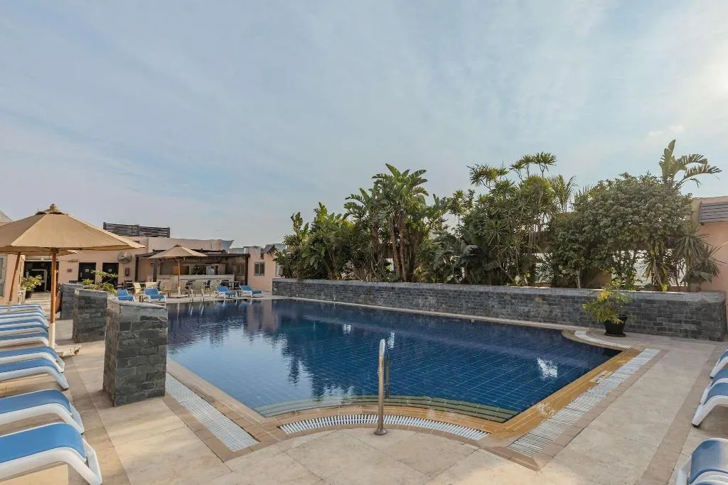 SUITE EXECUTIVE KING BED Room, Radisson Blu Cairo Heliopolis, Cairo
