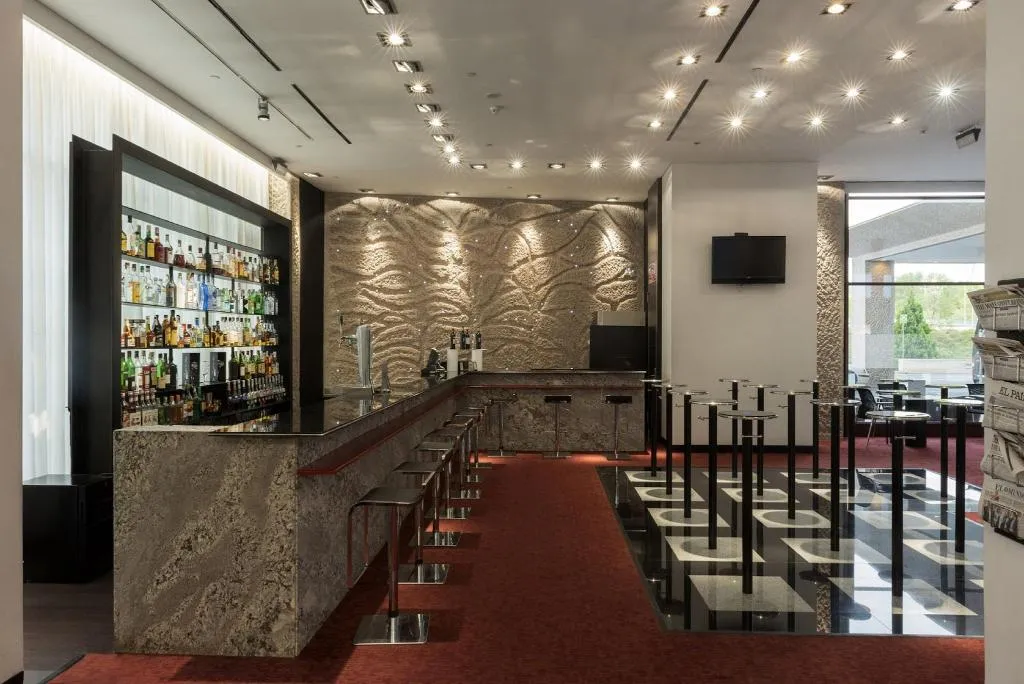 Bar, Hilton Madrid Airport, Madrid