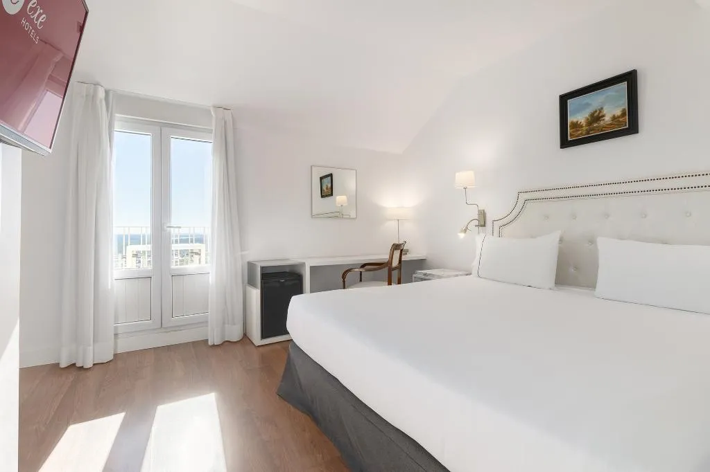 Double or Twin WITH TERRACE Room, Dorma Victoria Palace, Madrid