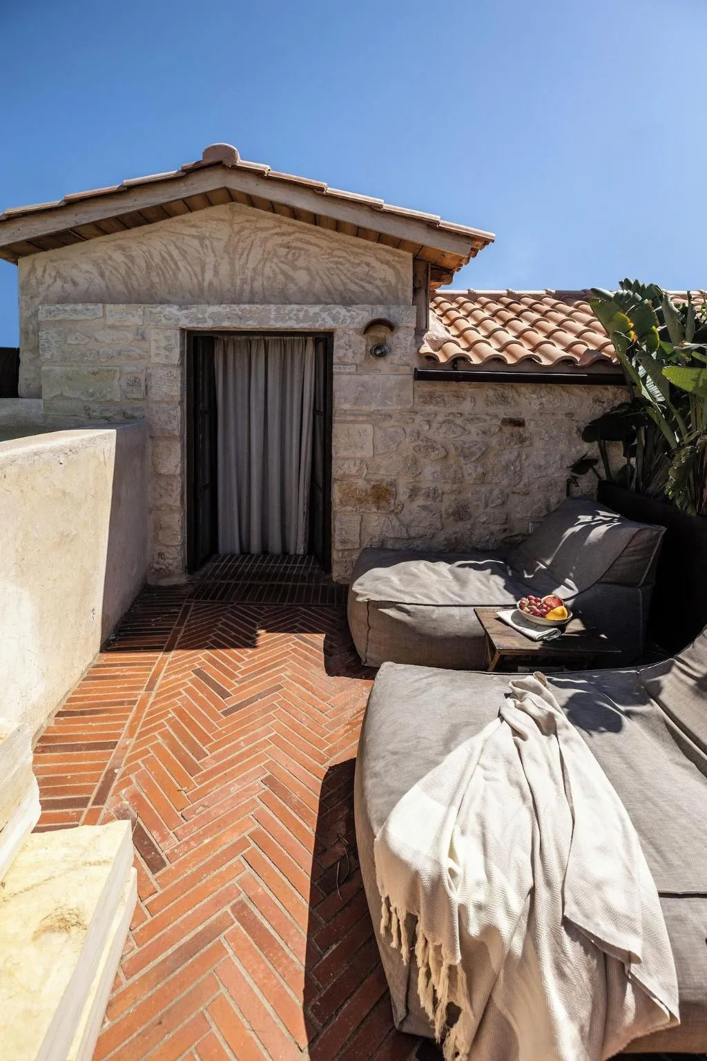 Room, Amalen Suites, Crete