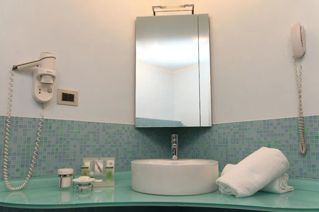 SINGLE STANDARD Room, Le Moran, Milan