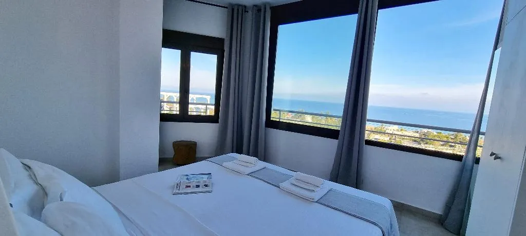 APARTMENT OCEAN VIEW TWO BEDROOMS Room, Bungalow White Apartments and Suits, Halkidiki