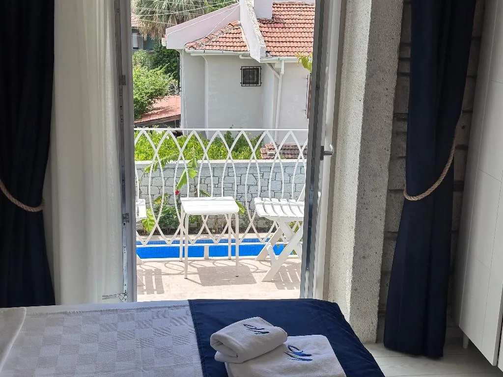 Double or Twin DELUXE POOL VIEW Room, Villa Peri Butik Otel, Izmir