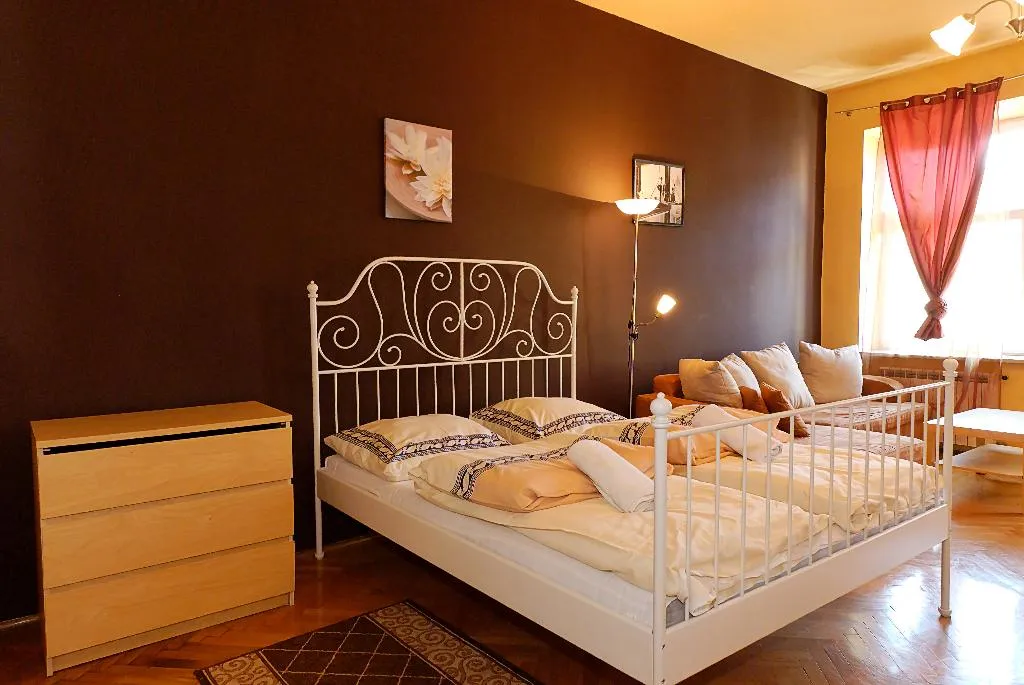 APARTMENT CAPACITY 4 ONE BEDROOM Room, P&J Tourist Apartments, Krakow