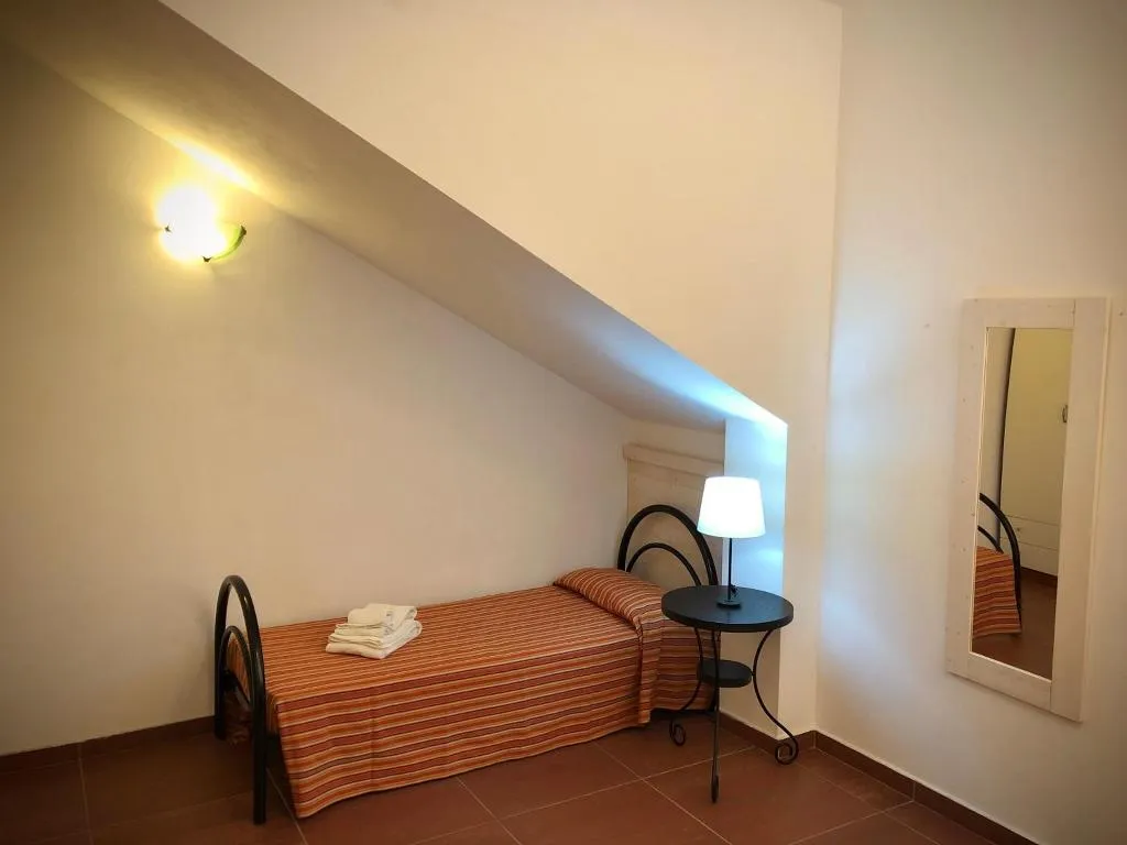 Room, La Luna Nel Pozzo, Catania