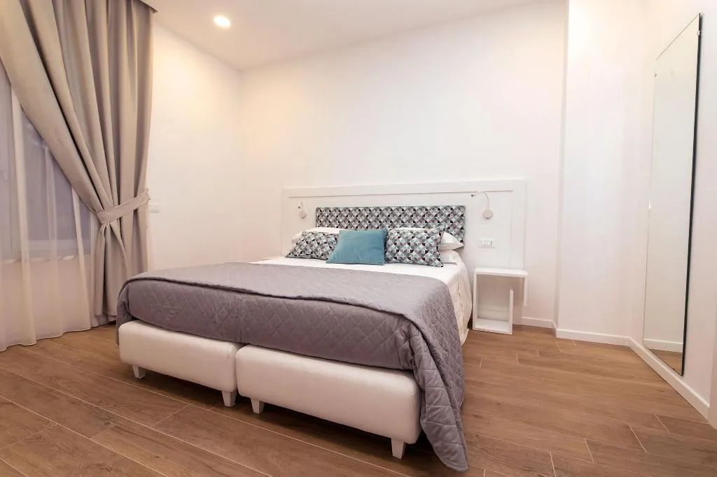 Room, Dea Guest House, Naples