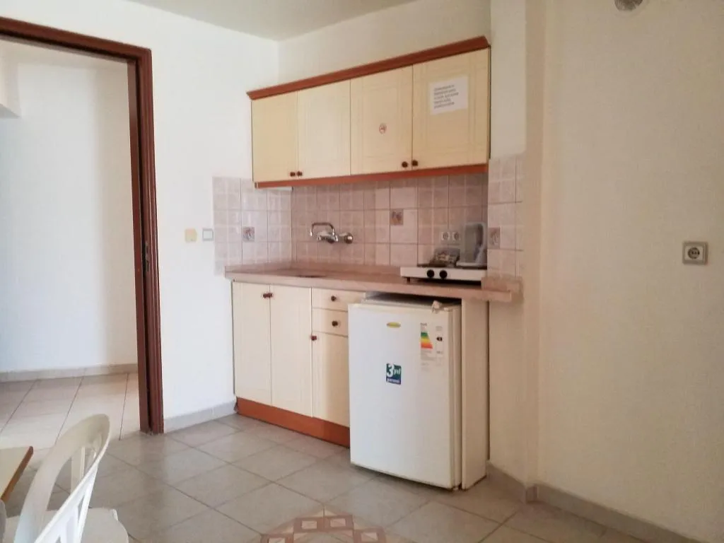 Room, Kamelya, Dalaman