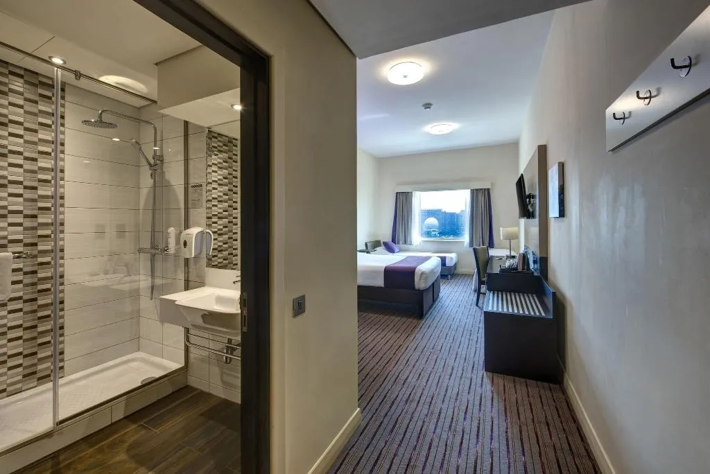 DOUBLE NON SMOKING Room, Premier Inn Dubai Ibn Battuta Mall, Dubai