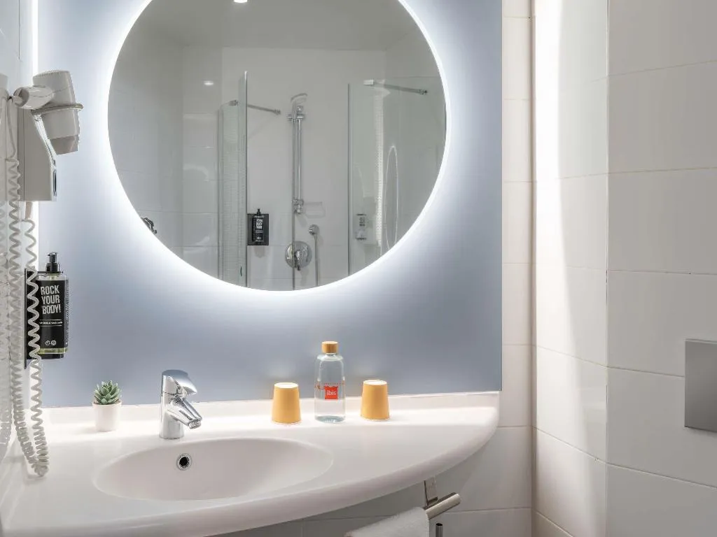 DOUBLE STANDARD Room, Ibis Madrid Centro las Ventas, Madrid