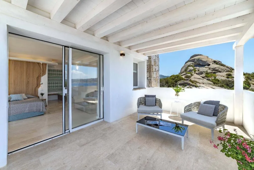 SUITE SEA VIEW CAPACITY 2 Room, Grand Relais dei Nuraghi, Olbia