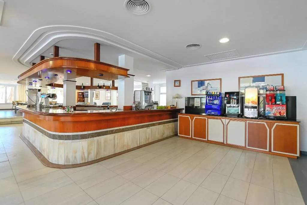 Bar, Club Hotel Cala Ratjada, Majorca