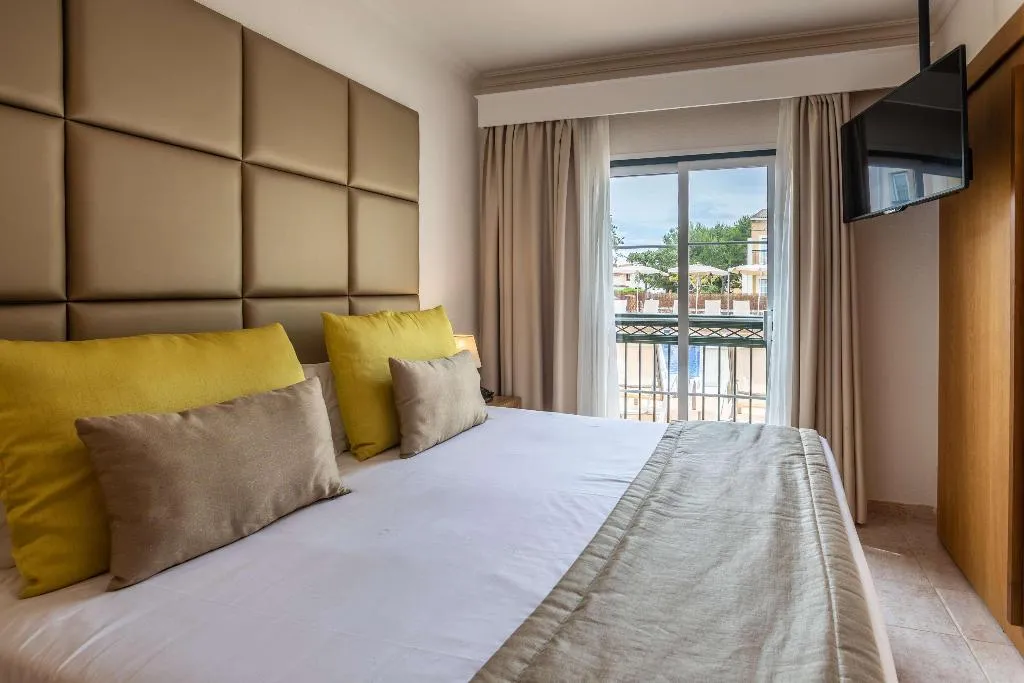 Room, Zafiro Menorca, Menorca