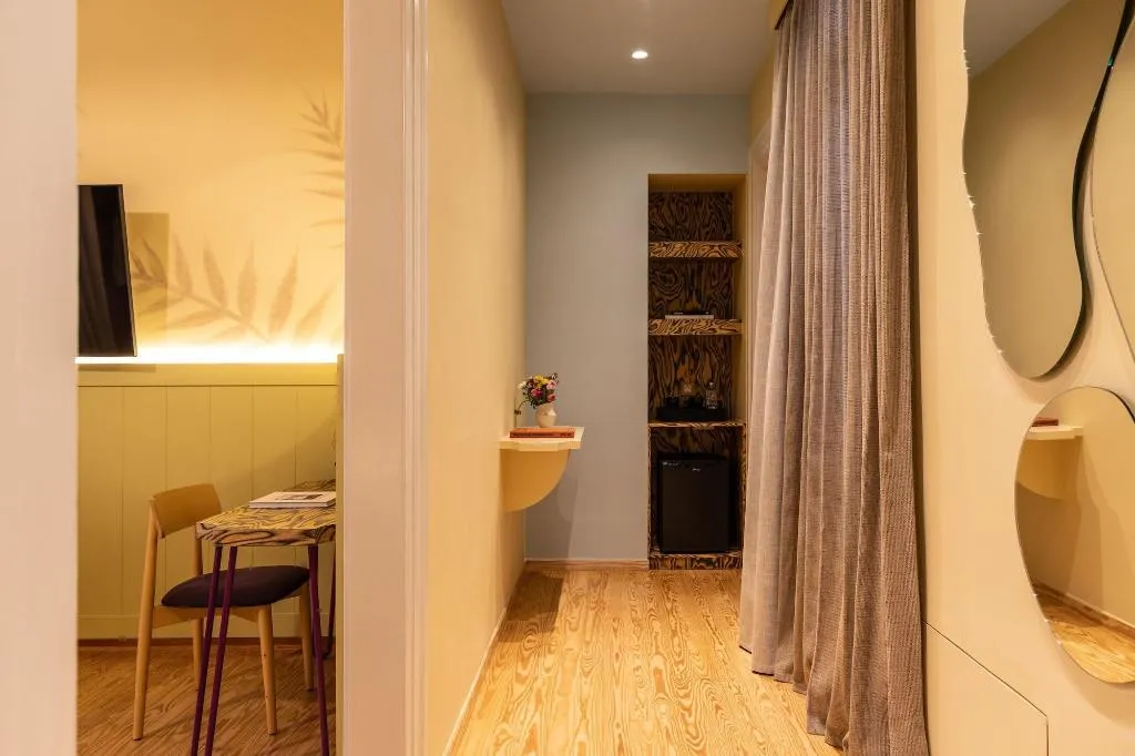 Room, Medley Conceptual Living & Spa, Athens