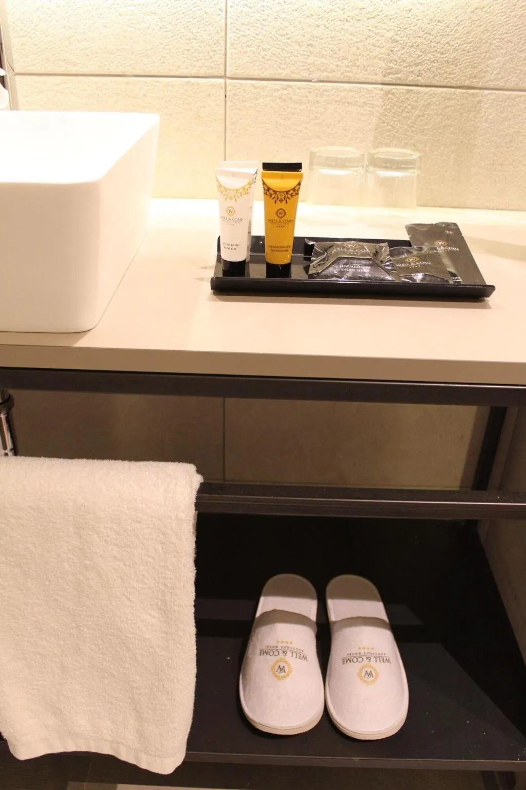 Room, Hotel Well And Come, Barcelona