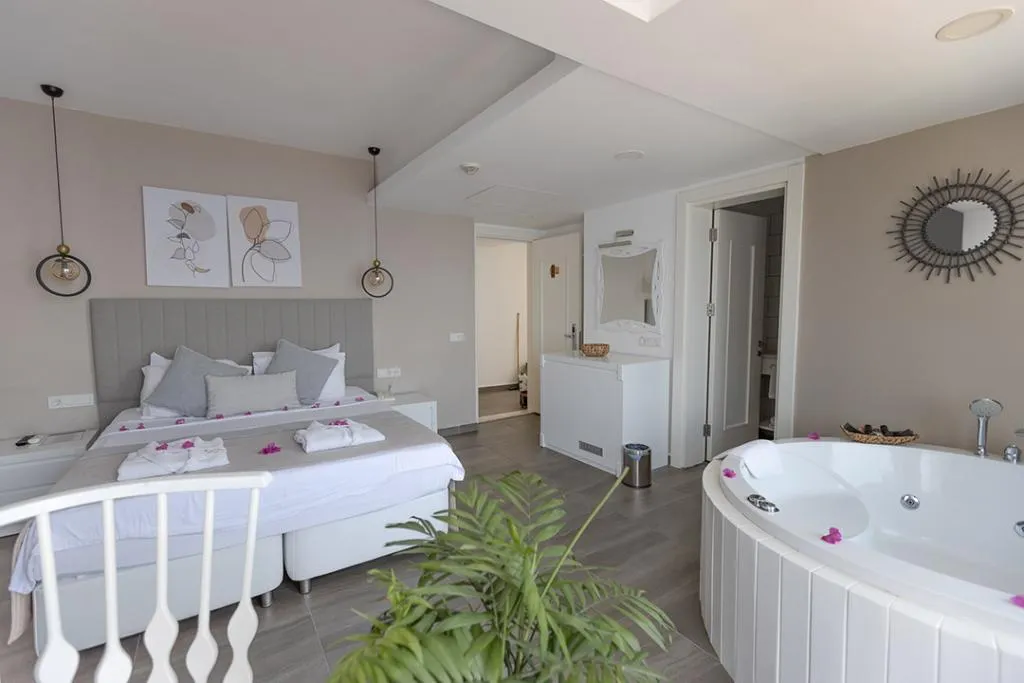 DOUBLE DELUXE SEA VIEW Room, La Kumsal Hotel, Dalaman