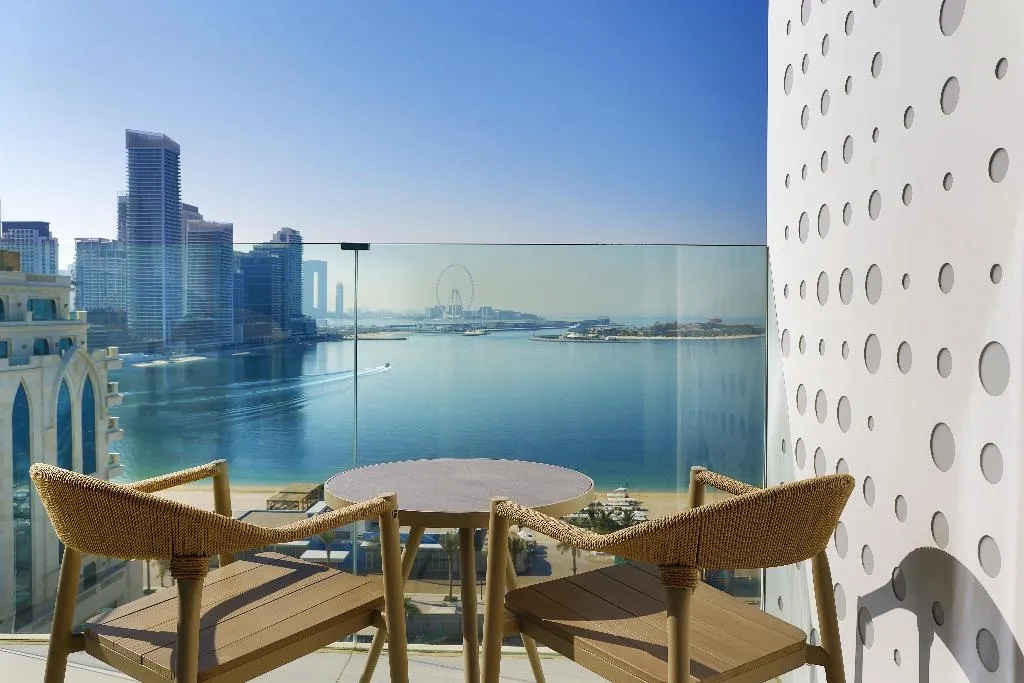 DOUBLE GUEST ROOM SEA VIEW Room, Tumbi Ht Dubai The Palm, Tapestry Collec by Hilton, Dubai