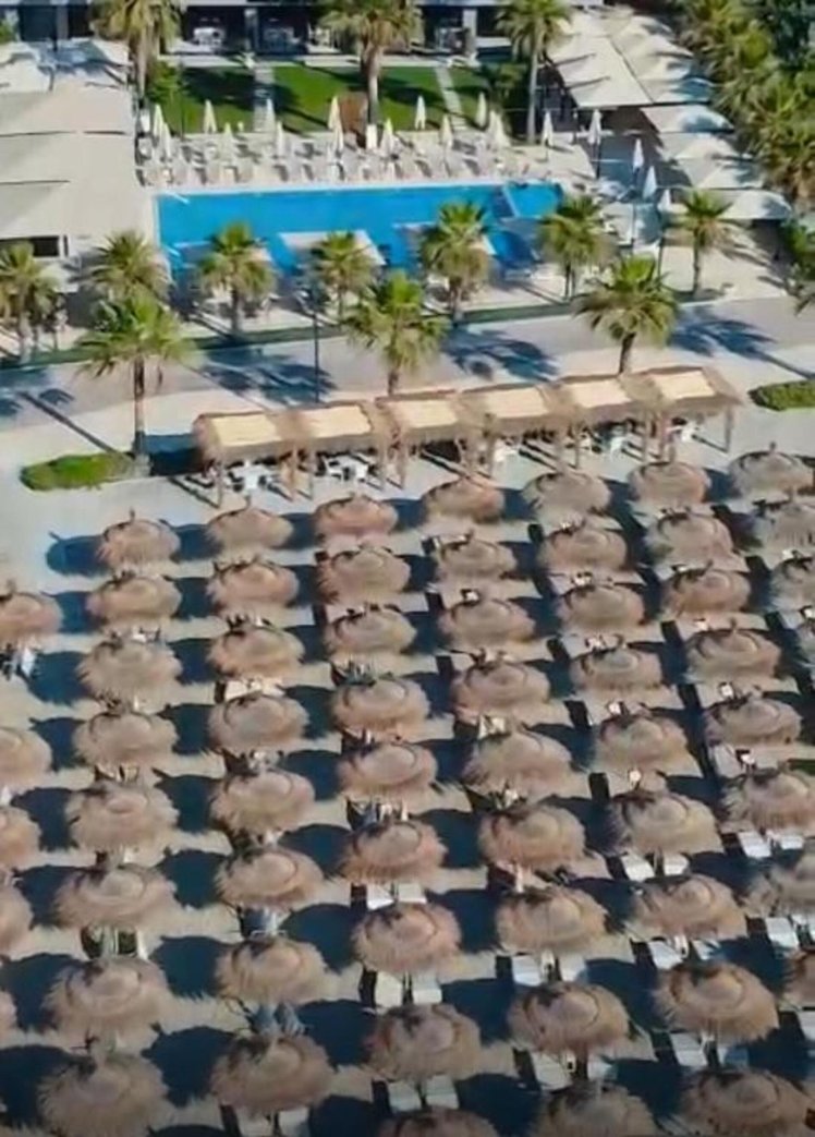 Bounty Hotel, Kavaje