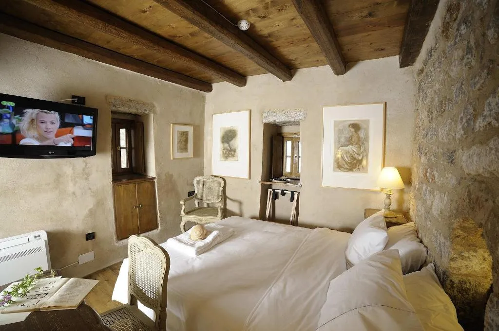 DOUBLE CLASSIC Room, Citta Dei Nicliani, Kalamata