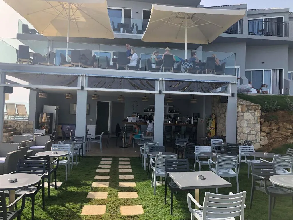 Bar, Golden Coast, Athens