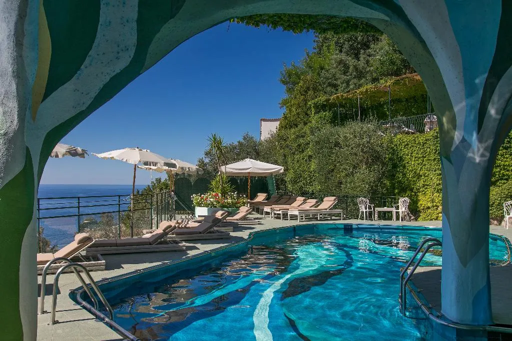 Pool, Le Agavi hotel, Naples