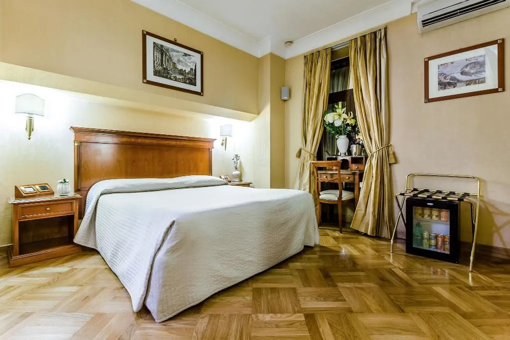 Double or Twin LUXURY Room, Luxury Rooms H 2000 Roma, Rome