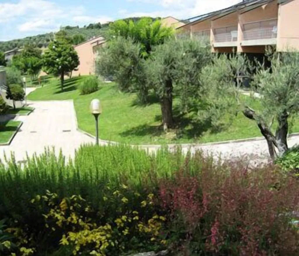 General view, Le Tre Isole, Perugia