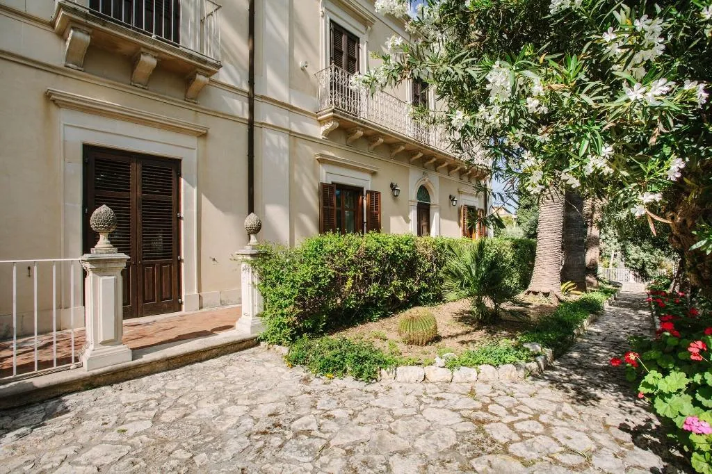 General view, Dimora Archimedea, Catania
