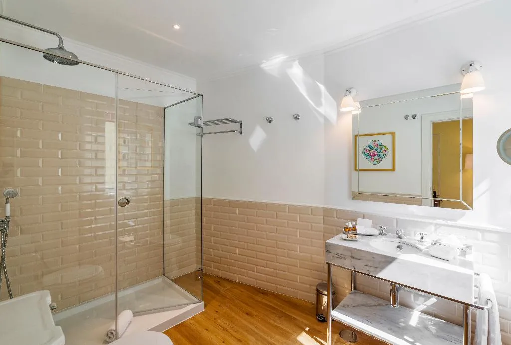 Double or Twin DELUXE Room, Hospes Infante Sagres, Porto