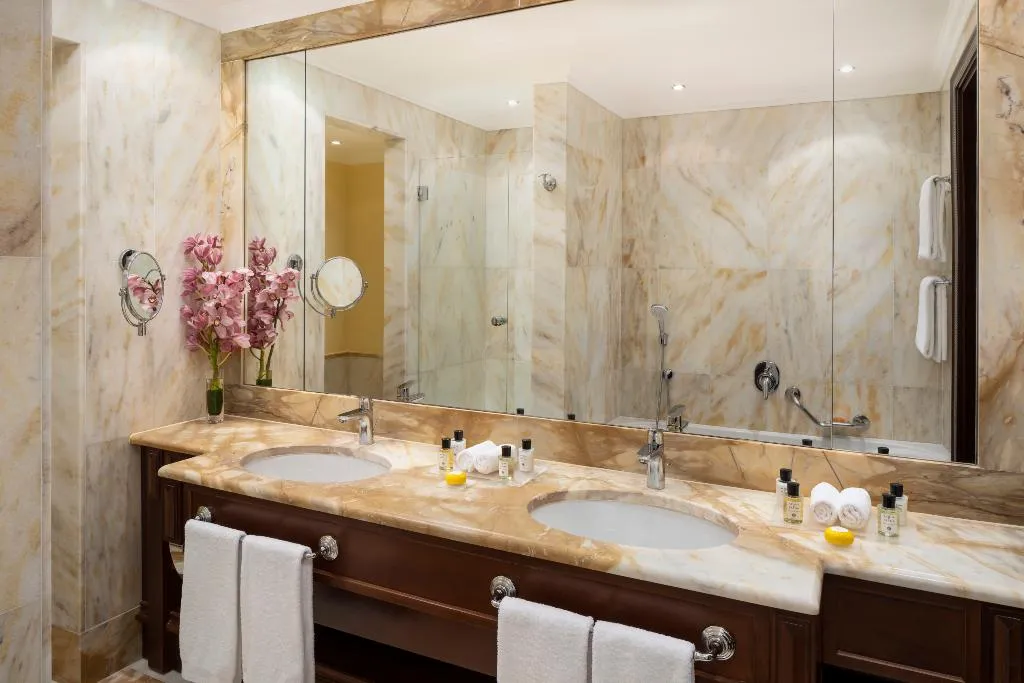 JUNIOR SUITE WITH VIEWS Room, Anantara Palazzo Naiadi Rome Hotel, Rome
