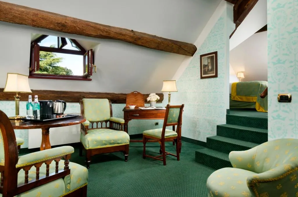 Double or Twin SUPERIOR QUEEN BED Room, Castello Dal Pozzo, Milan