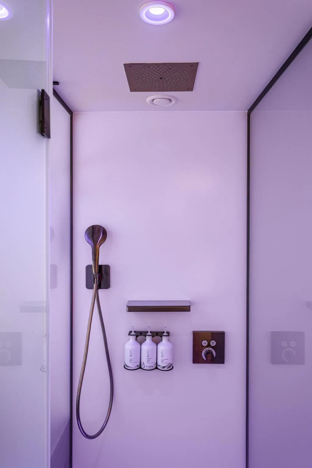 DOUBLE CITY VIEW QUEEN BED Room, Yotel Porto, Porto