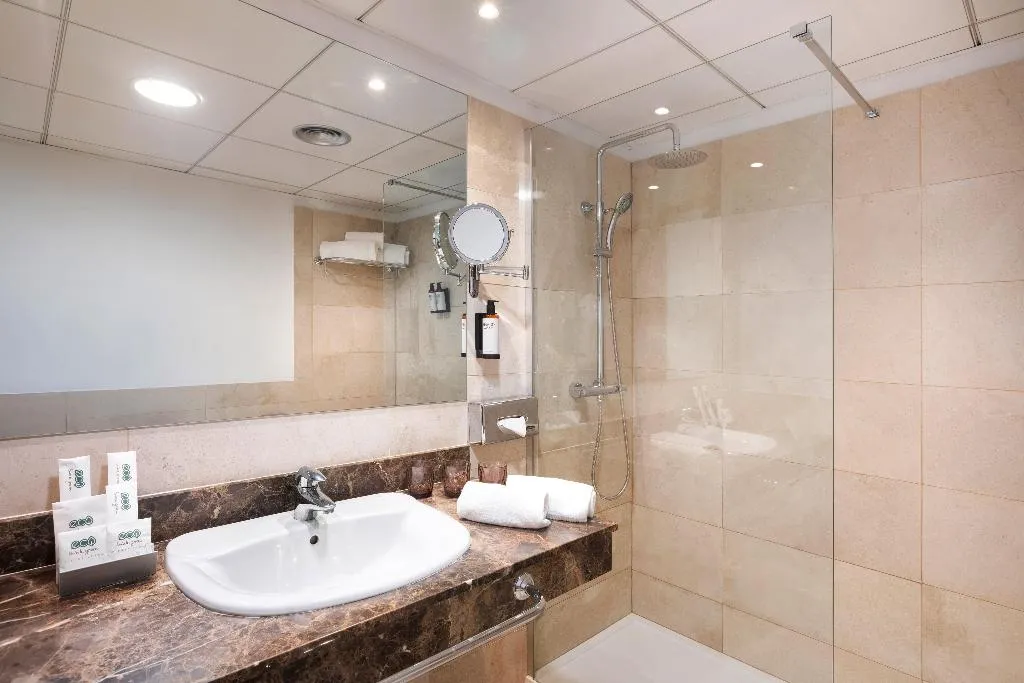 TRIPLE STANDARD Room, Vielha Val d’Arán Affiliated by Melia, Costa Brava