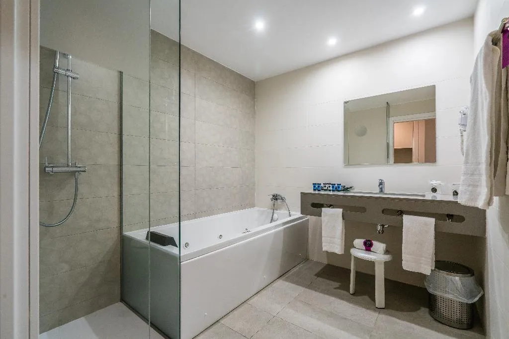 TRIPLE DELUXE Room, Albir Playa Hotel & Spa, Costa Blanca