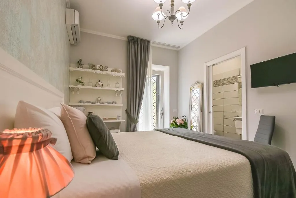 DOUBLE STANDARD Room, A Casa Di Titty, Rome