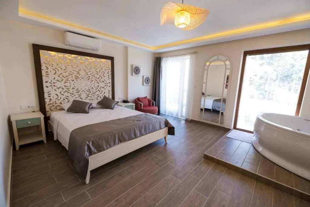 SUITE WITH JACUZZI Room, Icarus Alaçati +16, Izmir
