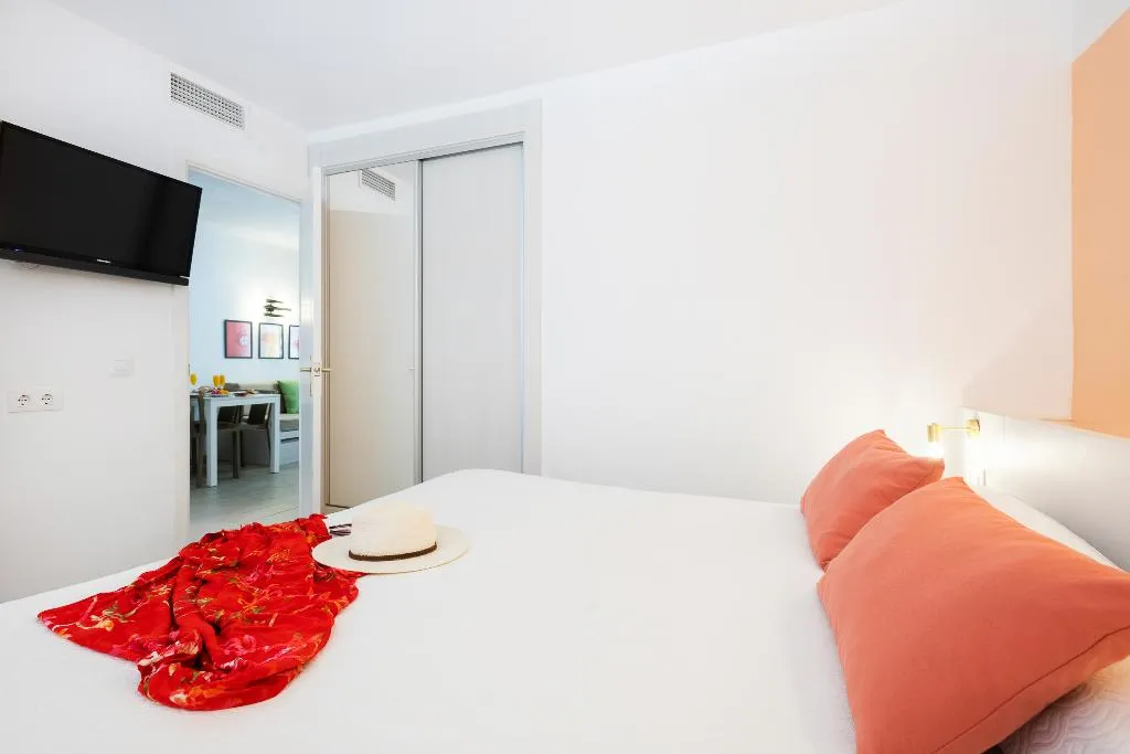 APARTMENT SUPERIOR Room, FLOR Los Almendros Apartamentos, Majorca