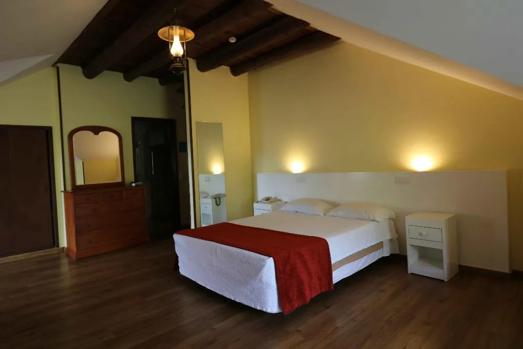 Double or Twin SUPERIOR Room, Valley View Hotel Encumeada, Madeira