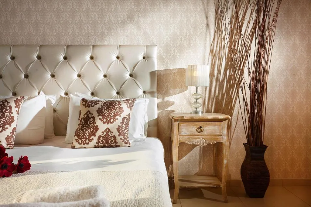 Room, Archontiko - Rethymno Old Town Suites, Crete