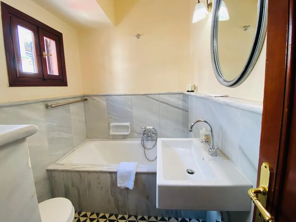 STUDIO STANDARD Room, Palazzo Arhontiko Apartments, Crete