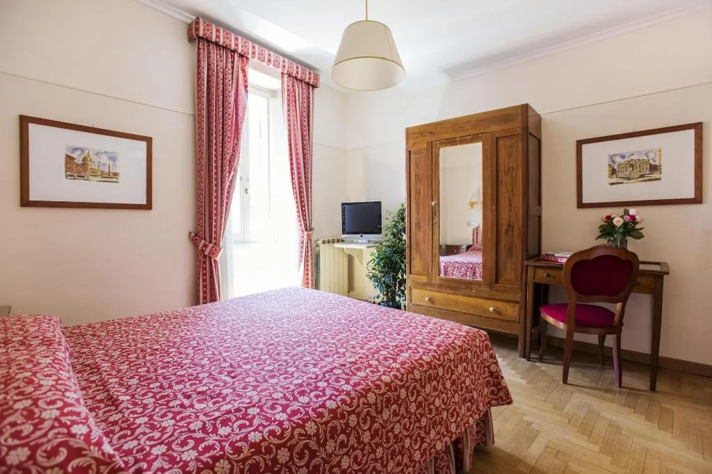 Room, Hotel Due Torri, Rome