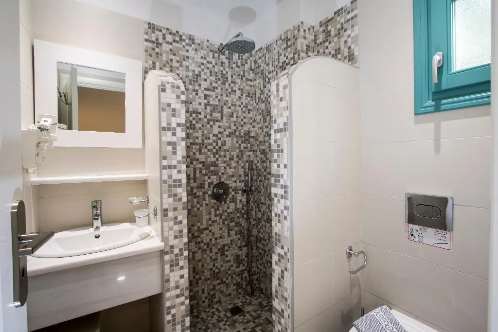 Double or Twin STANDARD Room, Andreas Aparthotel, Santorini