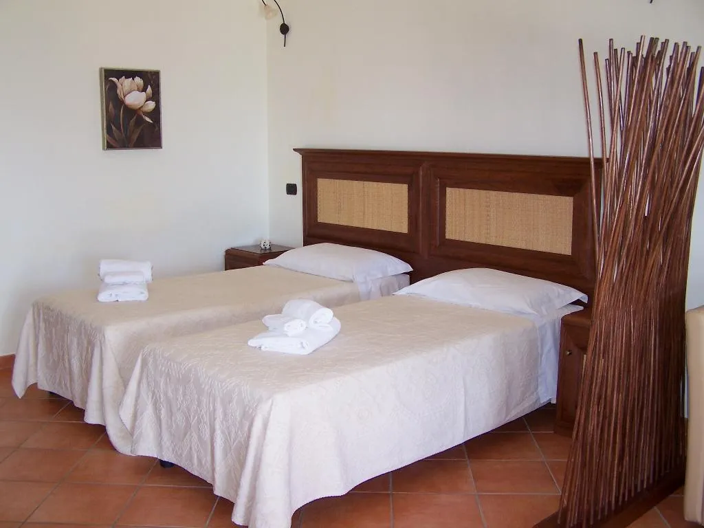 DOUBLE STANDARD Room, Funtana Abbas, Olbia