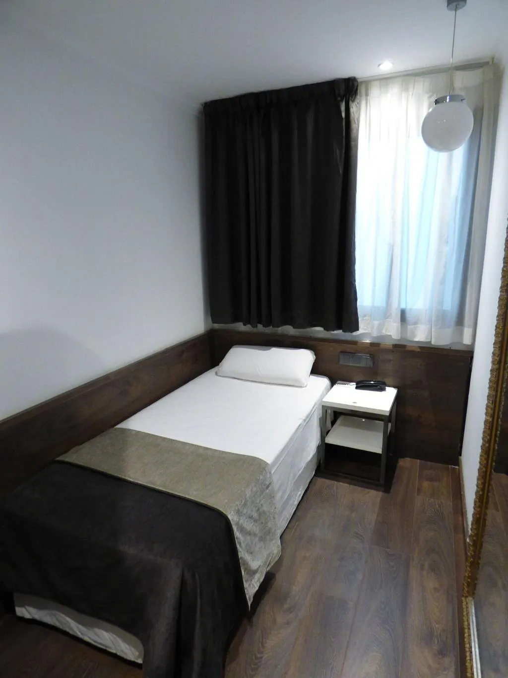 SINGLE BASIC Room, Moderno, Barcelona