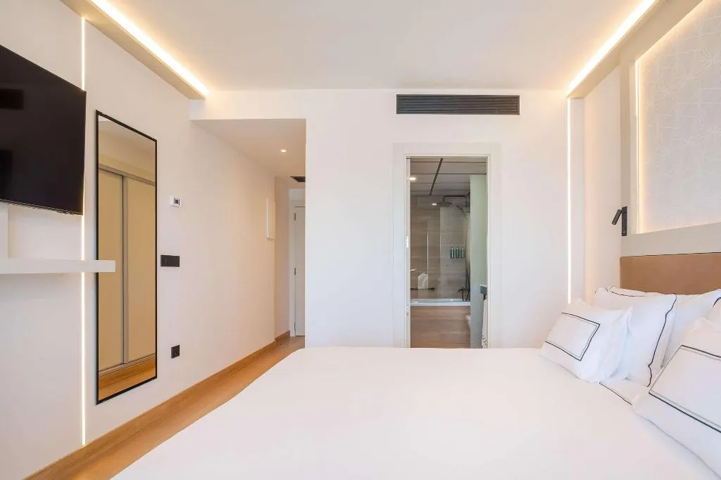 Room PREMIUM SEA VIEW Room, Melia Alicante, Costa Blanca