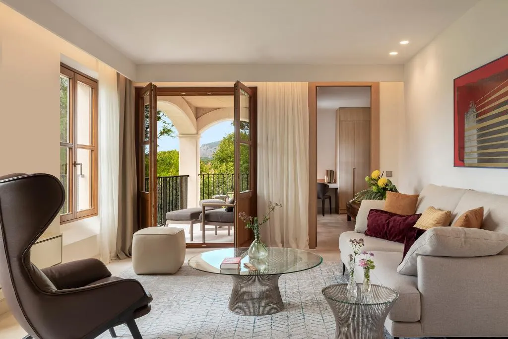 SUITE STANDARD Room, Castell Son Claret, Majorca